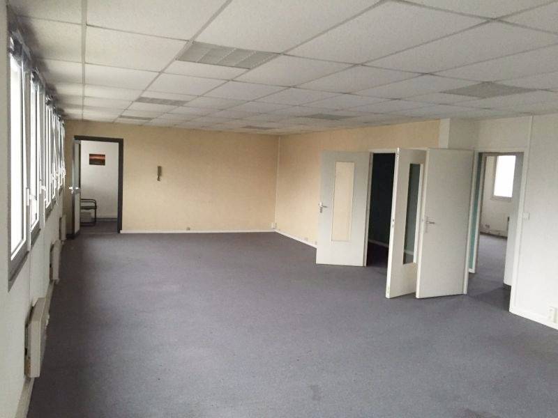 Photo avant rénovation du local